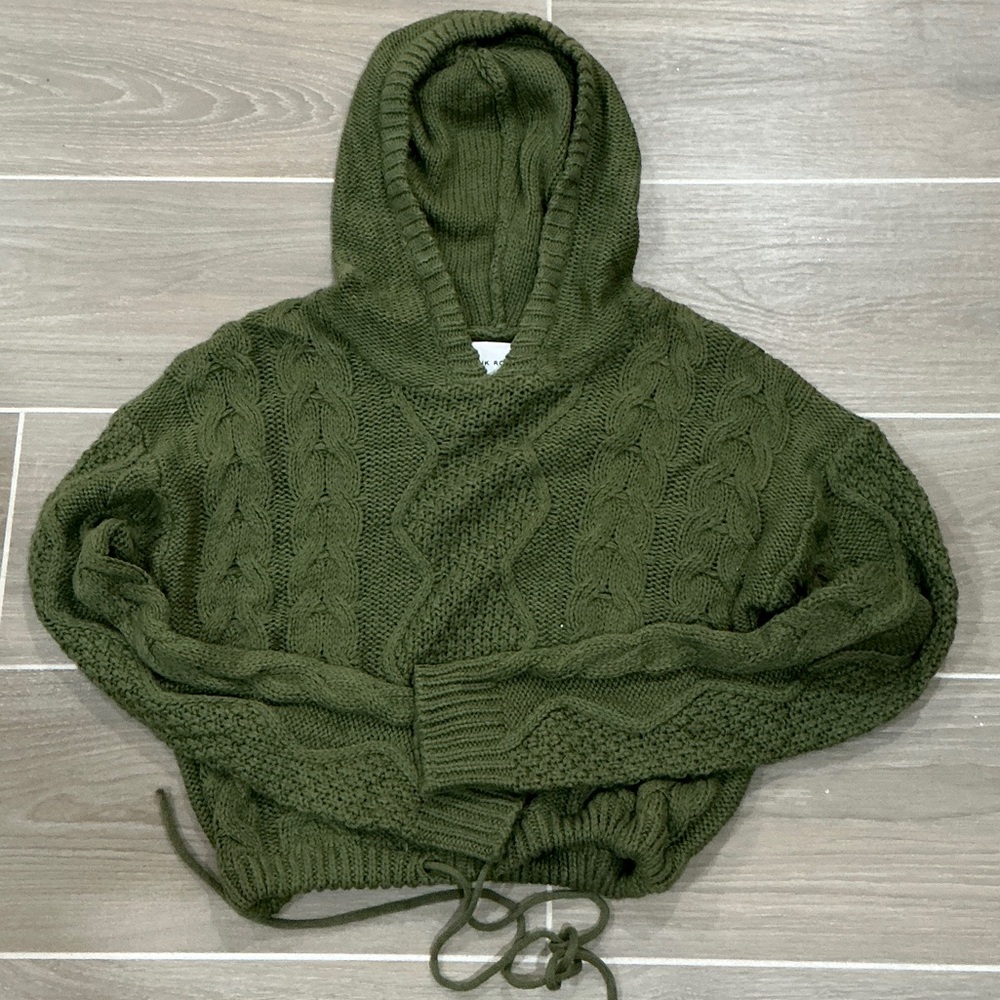 Pink Rose Forest Green Cable Knit Women's Sweater